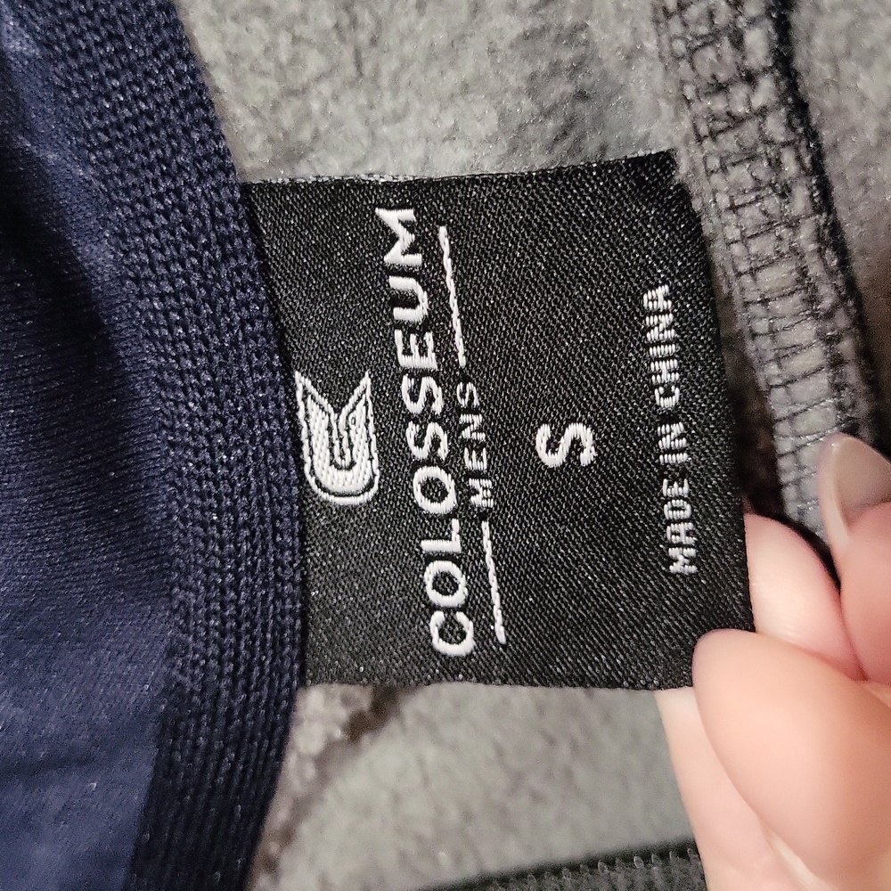 Colosseum University Of Michigan Hoodie - Picture 10 of 11